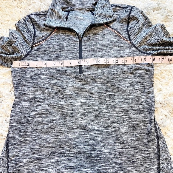 Z by Zella | Heather Gray Long sleeve Running Half Zip Top Size small - Picture 9 of 9